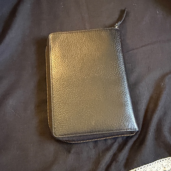 Kate ♠️ Spade Zip Agenda - Picture 3 of 9